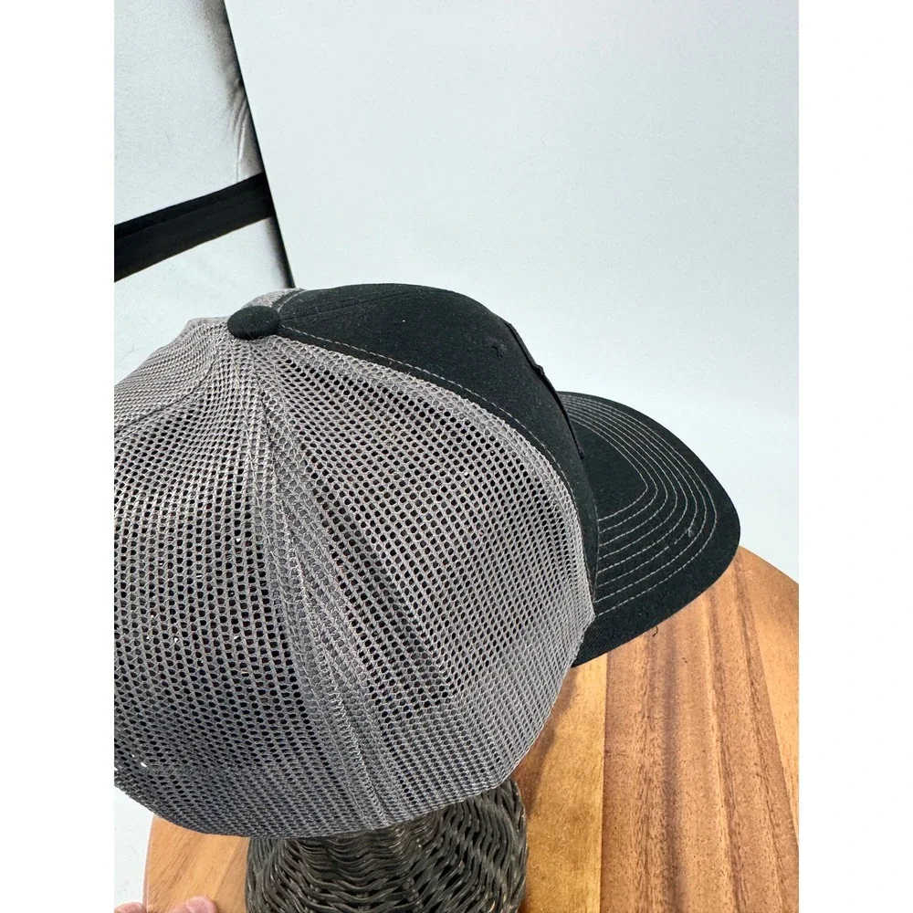 BARNES Trucker‎ Hat Mens Black Mesh Trucker Cap Mountain Graphic Outdoor